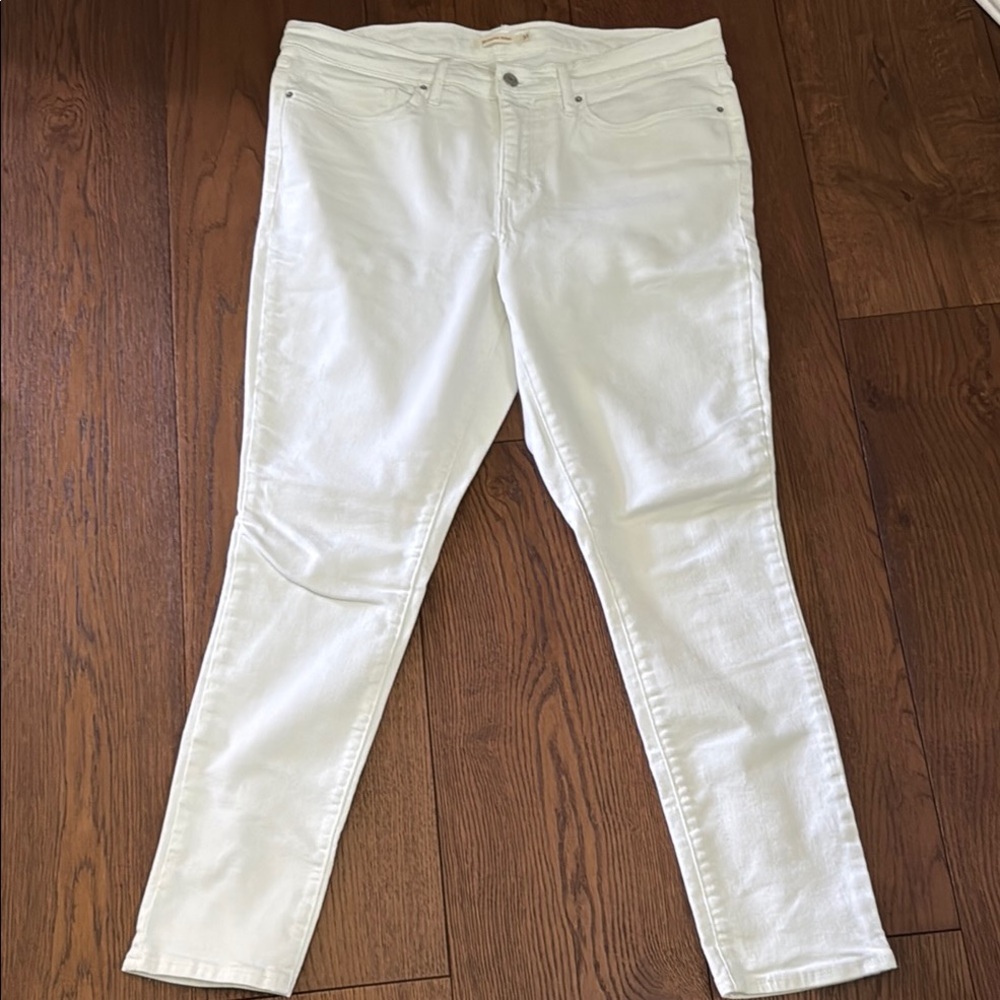 Levi's 311 Shaping White Skinny Jeans Modern Fit